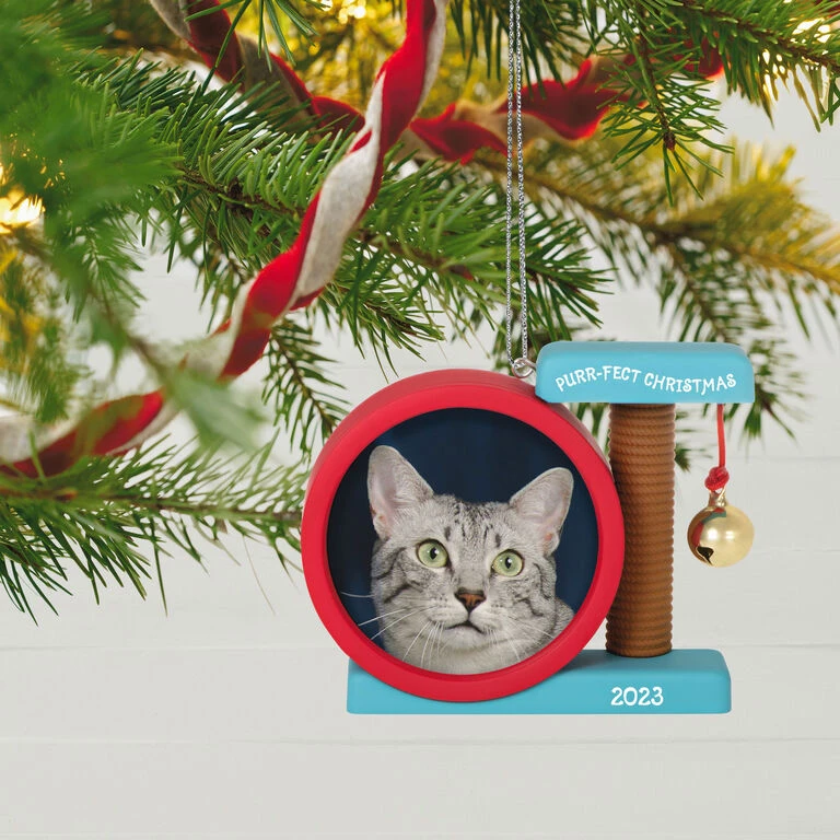 Hallmark Purr-fect Christmas 2023 Photo Frame Ornament - Image 2