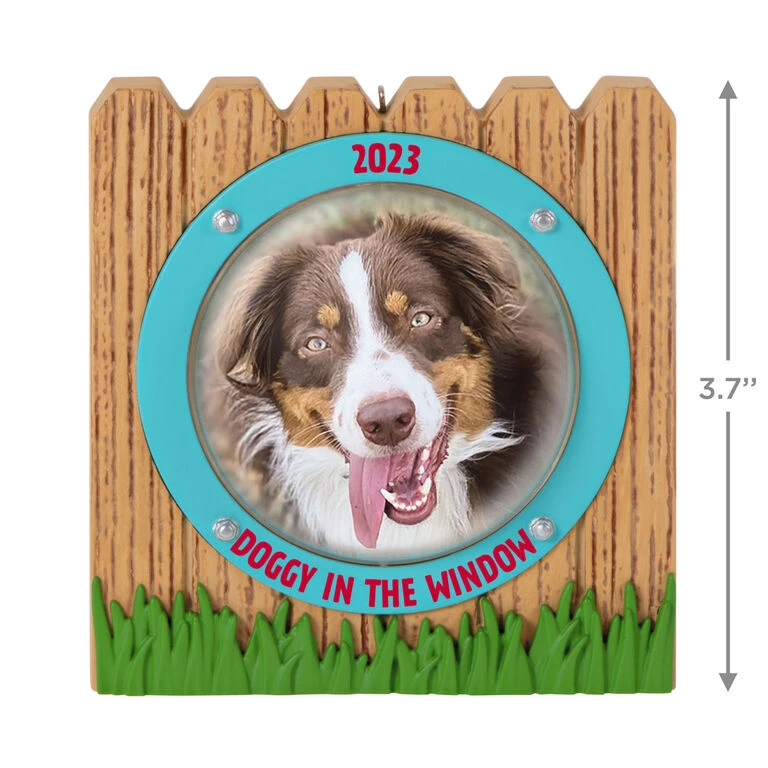 Hallmark Doggy In The Window 2023 Photo Frame Ornament - Image 3