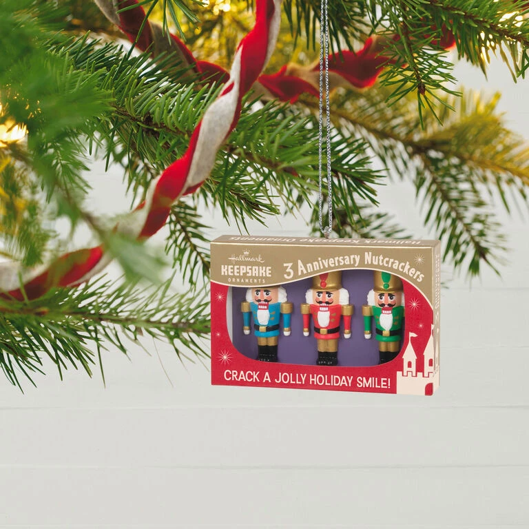 Hallmark Nifty Fifties Keepsake Ornaments Special Edition Ornament - Image 2